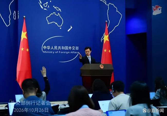 东道主菲律宾上蹿下跳，中方降级出席会议，释放什么信号？