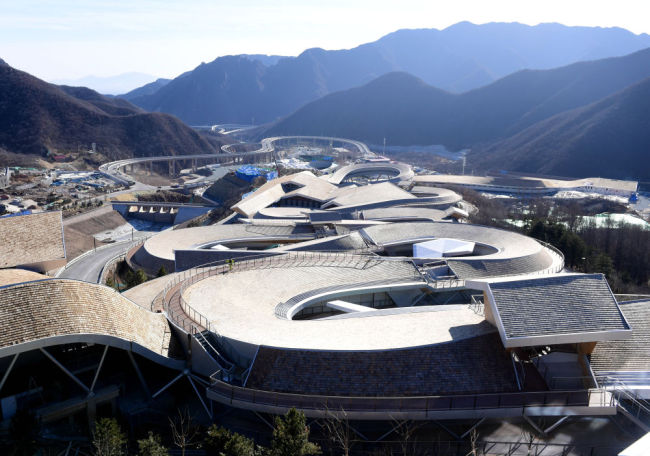 北京2022年冬奥会延庆赛区四大场馆完工