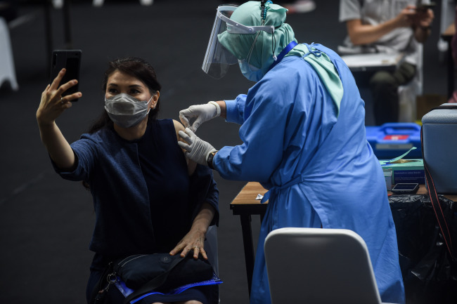 印尼：接种中国疫苗