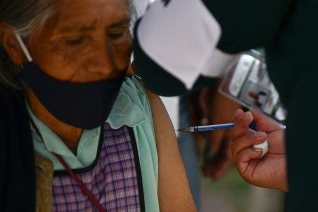 墨西哥小城迎来中国疫苗