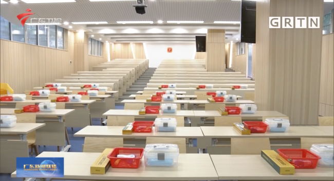 国务院副总理，多位省委书记、省长赴考场检查