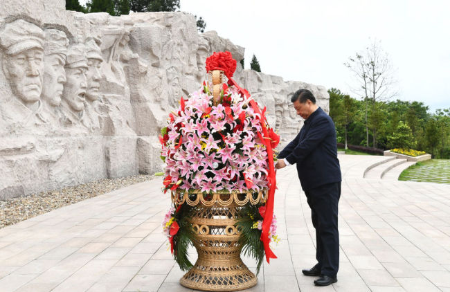 庆祝中国共产党成立100周年｜在党的旗帜下奋斗强军