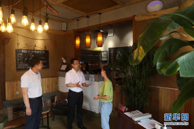 新时代优秀县委书记风采|闻然:为民啃下"硬骨头"