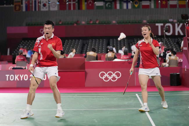 中国羽毛球混双组合会师决赛 提前锁定冠亚军