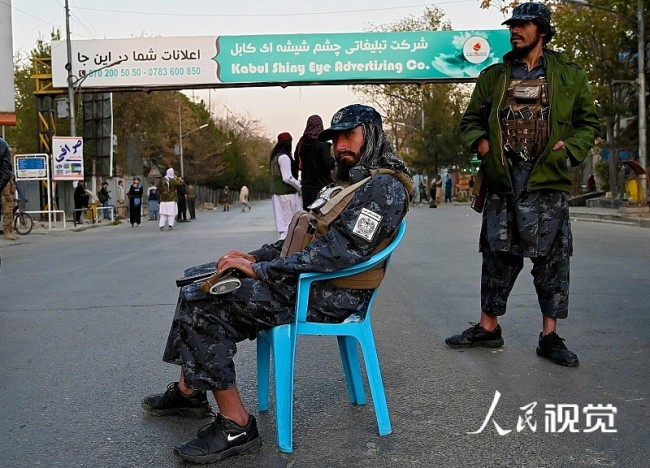 阿富汗首都一医院外发生爆炸致数十人死伤编辑图片素材-ID:1355794638
