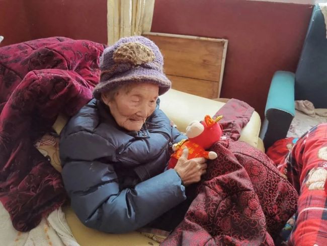 慰安妇制度受害者余爱珍去世，终年98岁