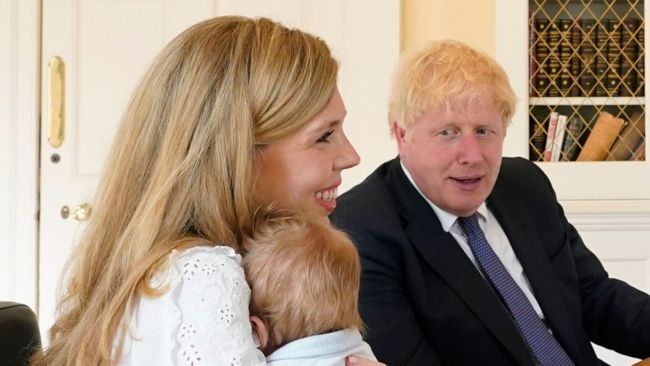 英国首相及夫人宣布二孩出生 系约翰逊第7个孩子