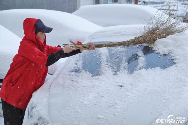 山东烟台迎来今冬首场降雪