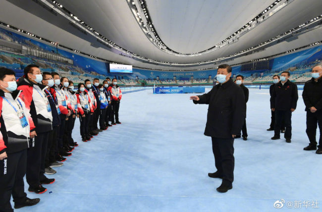 习近平在北京考察冬奥会、冬残奥会筹办备赛工作