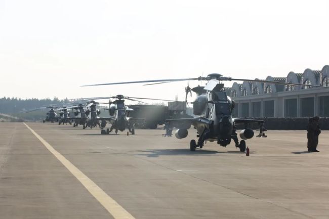 南部战区部队热血开训！