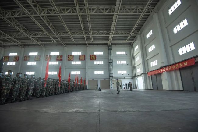 南部战区部队热血开训！