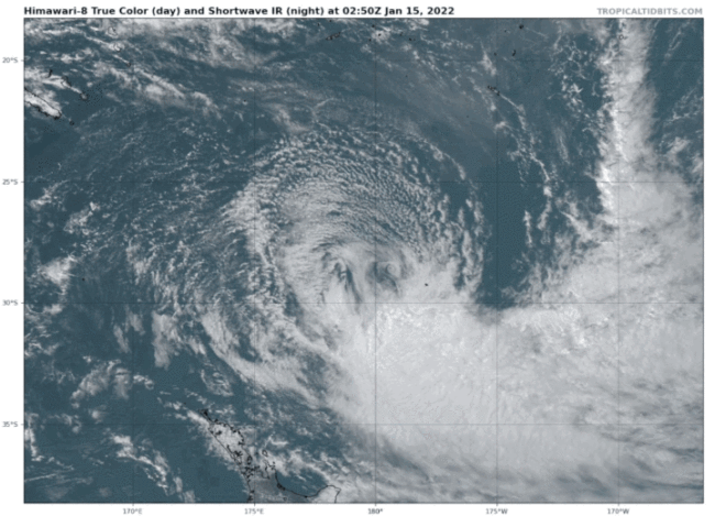 多家卫星捕捉汤加火山喷发瞬间