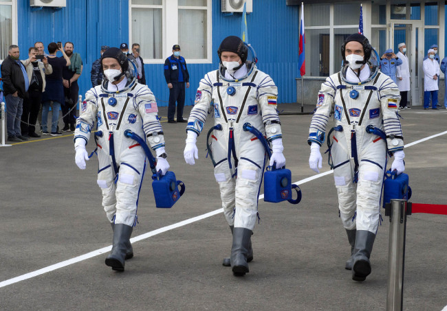 当地时间2021年4月9日，哈萨克斯坦拜科努尔航天发射场发射，美国航天员范德海(Mark Vande Hei)和两位俄罗斯航天员