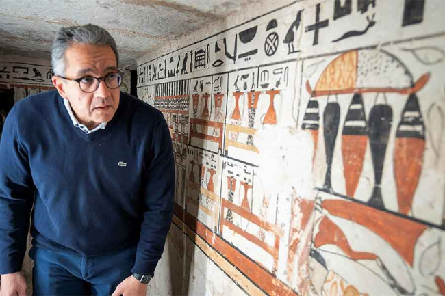 埃及发掘出五座古代墓葬 距今已有4000年历史