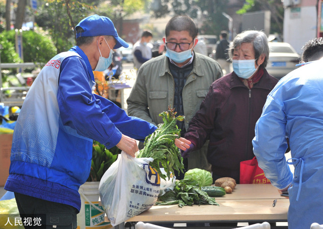 上海：爱心人士提供“保供套餐” 保障市民菜篮子供应