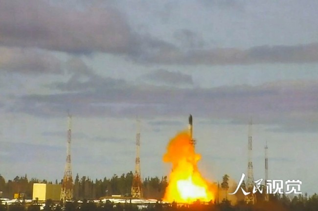 俄罗斯成功试射一枚“萨尔马特”洲际弹道导弹编辑图片素材-ID:1378410373