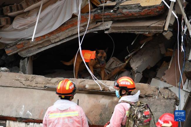 湖南长沙居民自建房倒塌事故救援直击