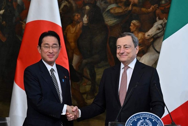 当地时间2022年5月4日，意大利罗马，意大利总理德拉吉会见来访的日本首相岸田文雄。