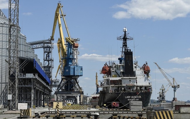 俄方称马里乌波尔港口已有5艘船只出海