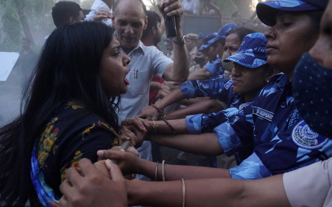 印度“4年兵役制”引发多地暴力抗议