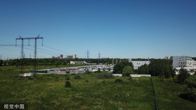 当地时间2022年7月1日，俄罗斯莫斯科，停车场的鸟瞰图。
