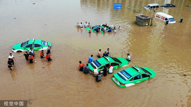 甘肃兰州暴雨图片