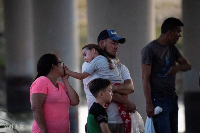 美墨边境再次发生移民悲剧 8人穿越界河时身亡