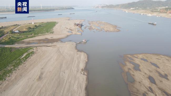 鄱阳湖刷新历史最低水位 江西发布枯水红色预警