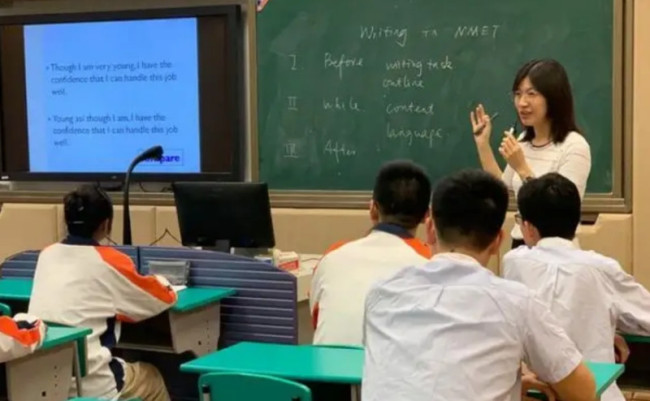 英语教学比重应该降低吗