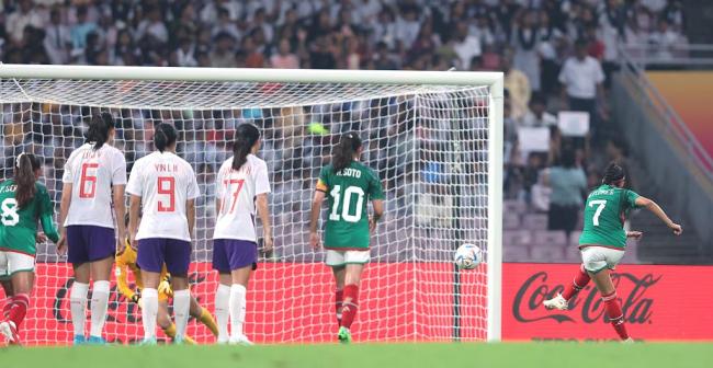 中国队2-1击败墨西哥队 获U17女足世界杯开门红