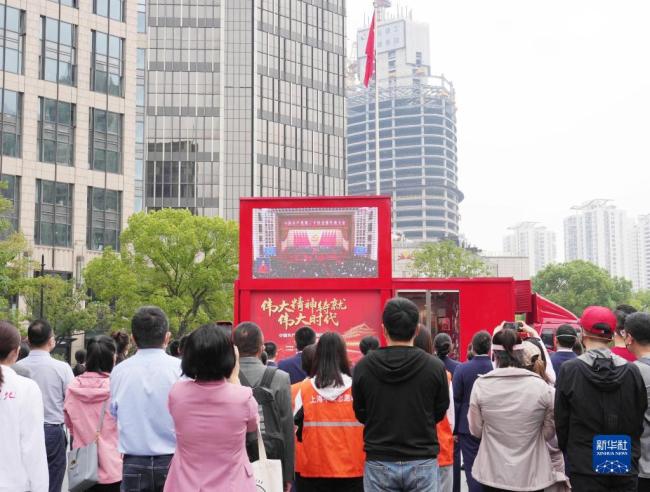 党的二十大报告在各地干部群众中引起强烈反响