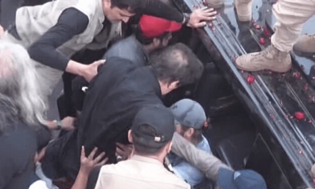 巴媒：巴基斯坦前总理伊姆兰·汗遭遇枪击受伤