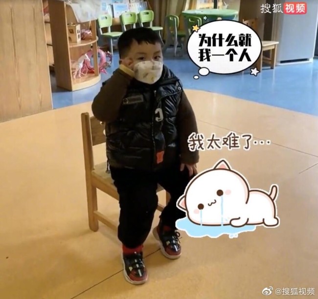 幼儿园16人请假仅1名小朋友上课，老师一对一辅导
