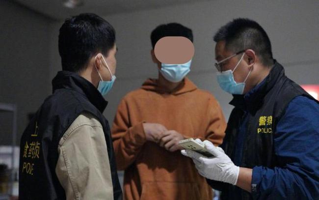 20余名黄牛靠插队拿殡葬名额倒卖被抓！毫无底线与道德！
