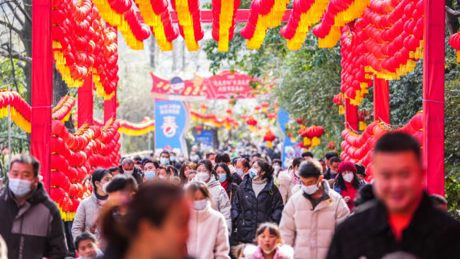 镜头里的中国年——精彩庙会 烟火大集