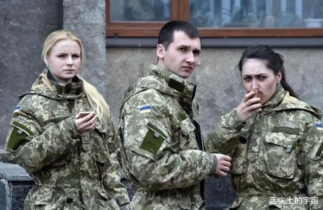 乌克兰向17岁孩子发出征兵号召：乌克兰娃娃兵来了