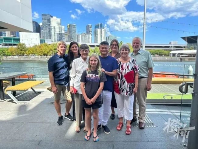 马云现身澳大利亚 身材发福，头发花白