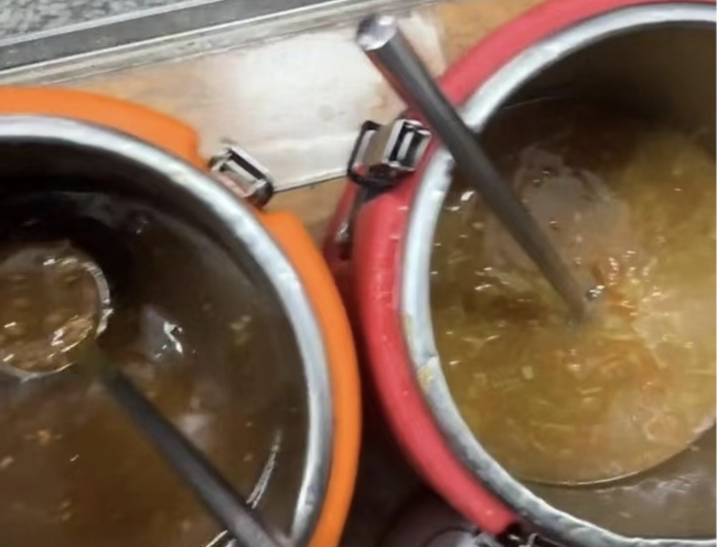 一高中10块午餐清汤寡水