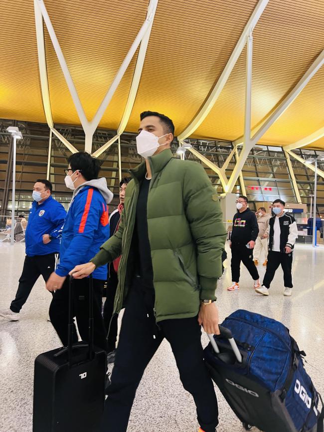 上海申花队引援消息被曝 网友:上海球迷永远记着莫队,申花永远记着莫队