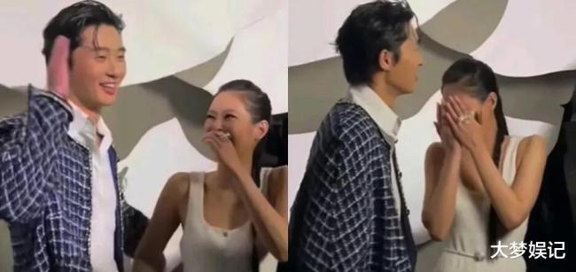 朴叙俊Jennie同框合照 网友：甚至可以脑补出一部偶像剧  
