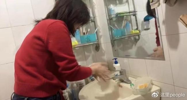 女子每天通勤5小时坚持3年：月工资近4万！我希望陪伴孩子