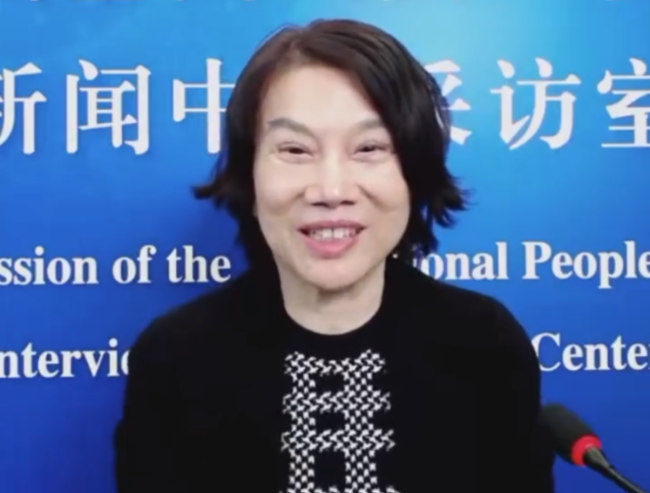 董明珠称穿的衣服基本上都是打折的，年薪过千万！