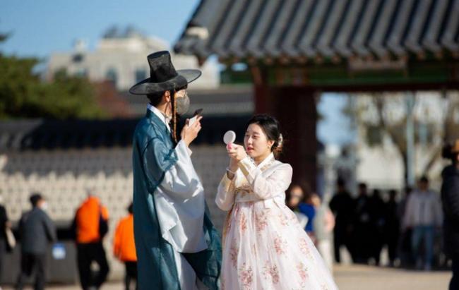 韩国晚婚成趋势：40岁新娘比20岁多  
