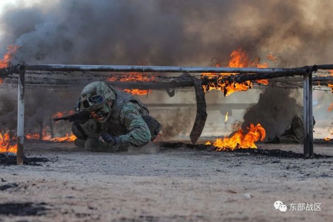 酷图丨单兵综合演练，超燃！