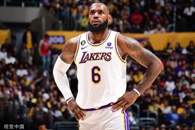 詹姆斯自曝右脚肌腱撕裂 这种伤病通常需要超过四周才能康复