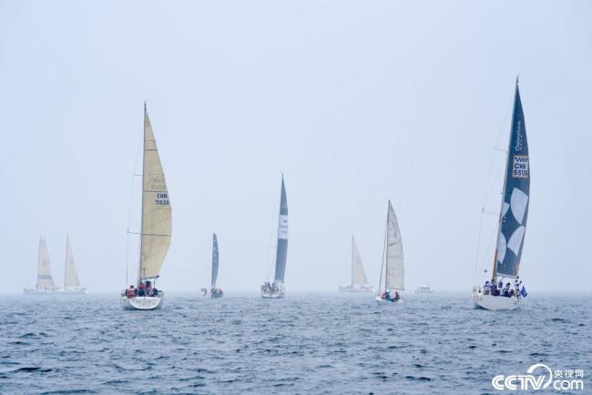 第十四届中国杯帆船赛在深圳举行