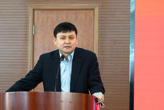 钟南山：4月以后，条件允许情况下建议可以不戴口罩