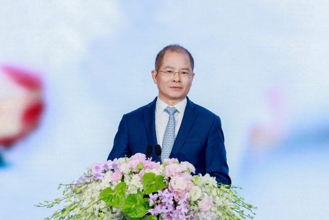 华为5G手机何时回归？徐直军回应：等美国商务部许可