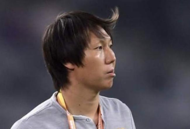 网传李铁审问被剃发：不满其吹头被强制剃发？
