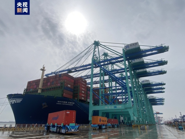 天津港开通今年首条直抵欧洲多国新航线